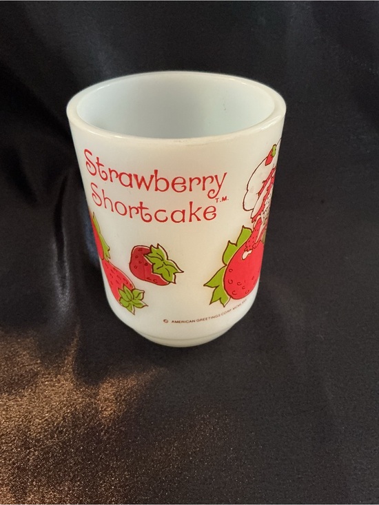 American Greetings Other - Vintage American Greetings Strawberry Shortcake Anchor Hocking Mug